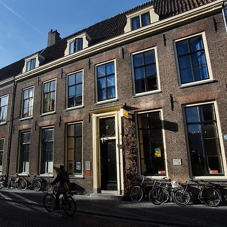 Strowis Hostel Utrecht Exteriör bild